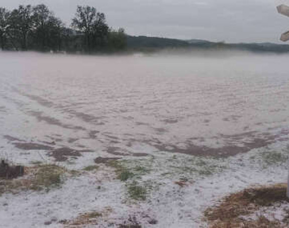 Лед затрпао општине Нови Град и Крупу на Уни
