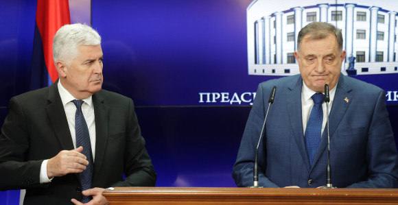 Logično bi bilo da za Dodikom bude raspisana potjernica