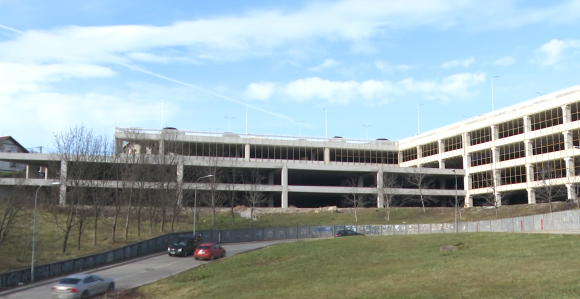 UKC garaža propali posao u režiji SNSD-ove vlasti!