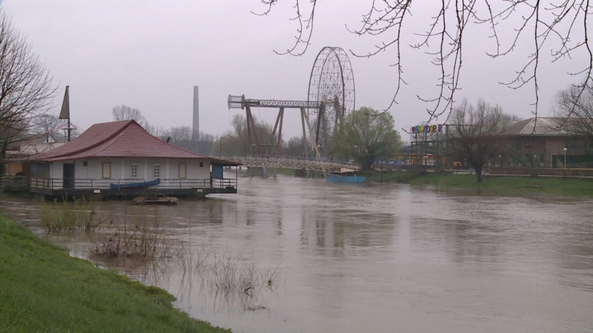 Prijedor: Sana od juče narasla za dva metra i još raste