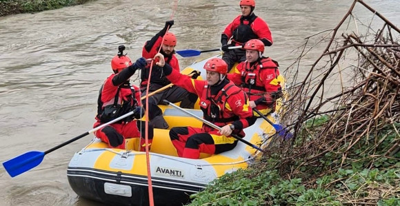 Dva muškarca koje je odnijela Jala još nisu pronađeni