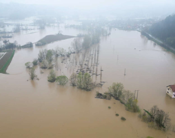 Kritično stanje u mnogim mjestima Srbije zbog poplava