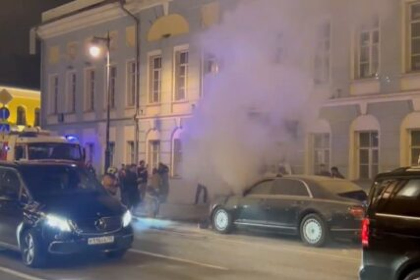 Eksplodiralo vozilo iz Putinovog voznog parka (VIDEO)