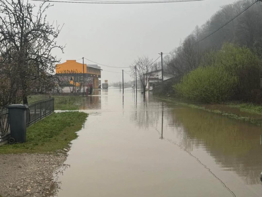 Kostajnica: Una raste, uvedene vanredne mjere