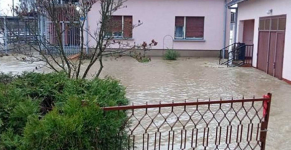 Srbac: Proglašena vanredna situacija zbog poplava