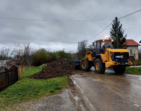 Приједор: У насељу Гомјеница око 100 кућа под водом