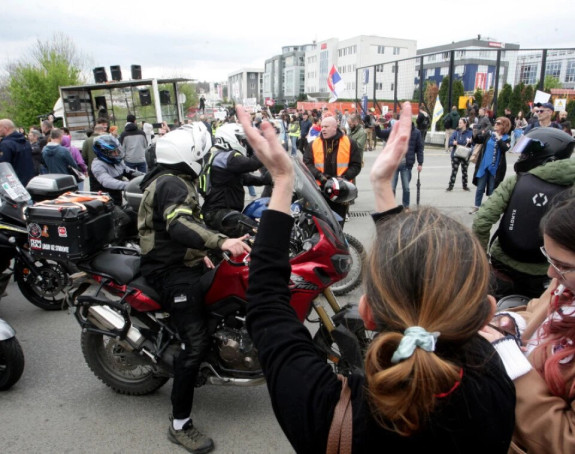 Studenti u blokadi na sat blokirali Ibarsku magistralu