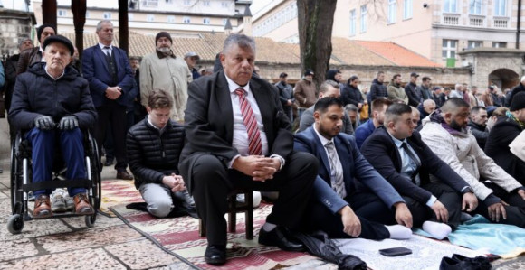 Muslimani širom svijeta slave ramazanski Bajram