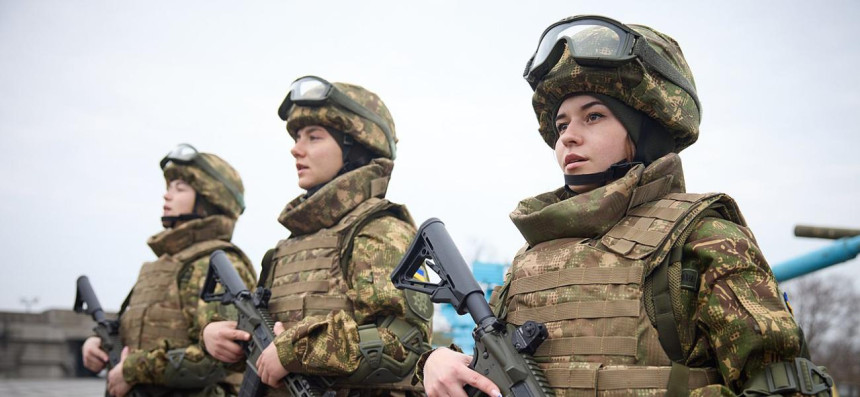 Погледајте гдје све постоји обавезан војни рок за жене?