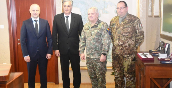 Министар полиције Синиша Каран са командантом ЕУФОР-а