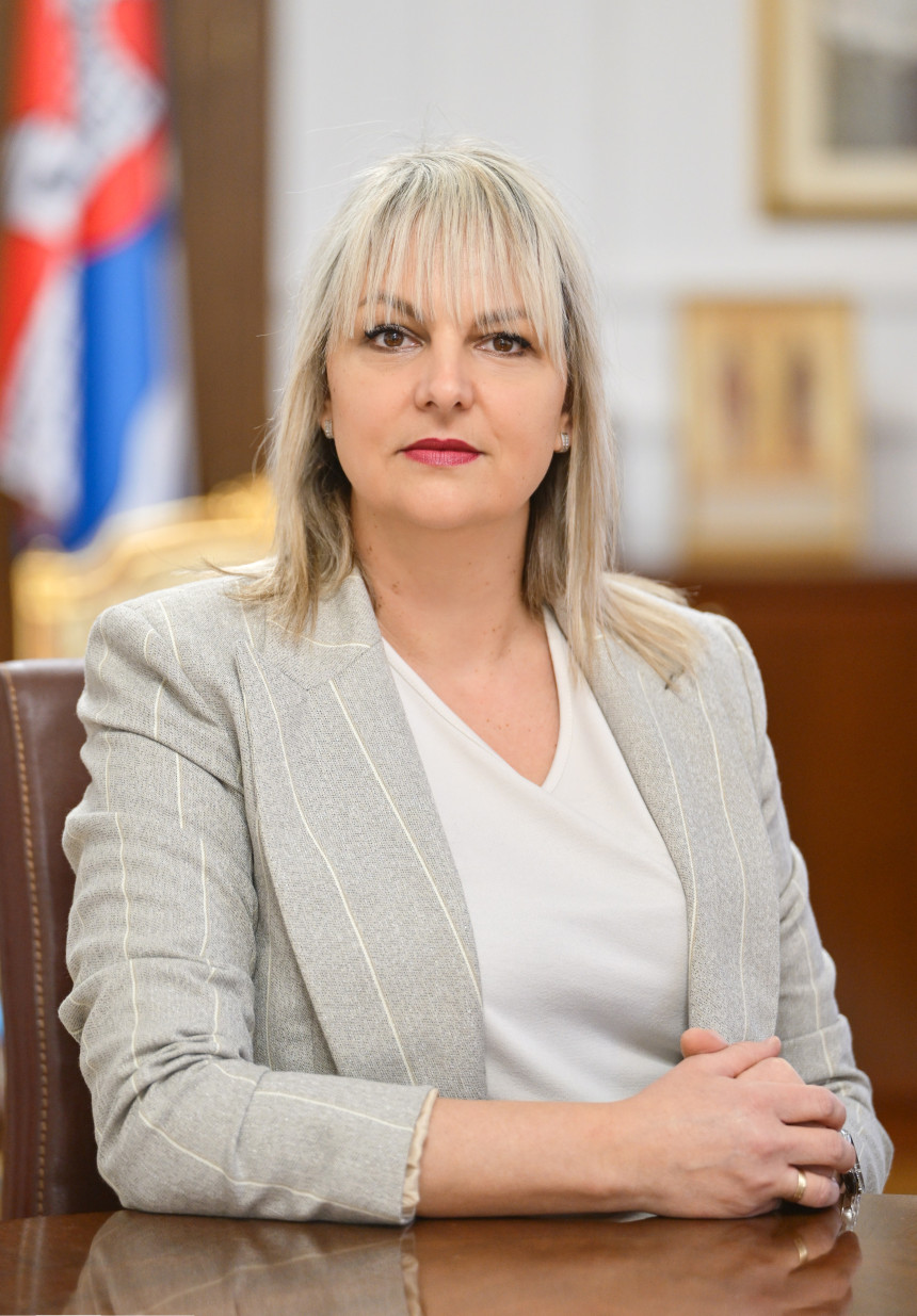 Vlast dopustila da gubici rastu u javnim preduzećima
