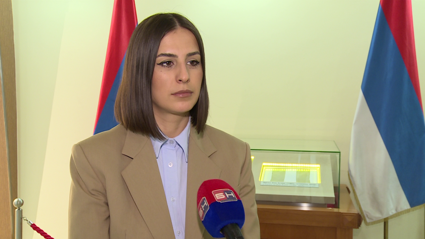 Sto miliona KM za kuma u sred velike krize, malo li je?