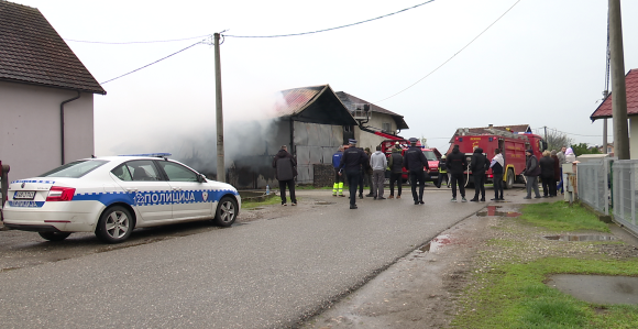 BN: Požar na pomoćnom objektu u naselju Patkovača