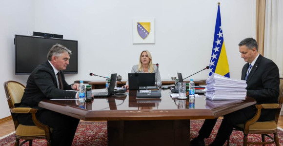Cvijanovićeva, Komšić i Bećirović i ministri u Savjetu ministara pod lupom Tužilaštva BiH