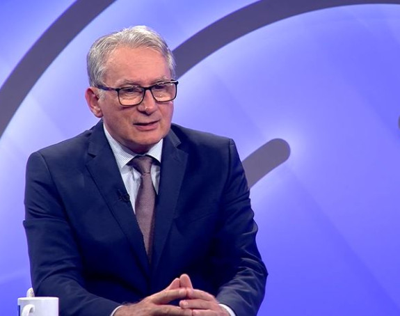 Špirić je nelegitiman, danas su pristali na njegovu režiju