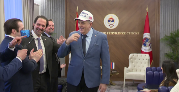 Додик даје 840.000 долара за укидање америчких санкција