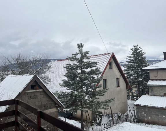 Hladna aprilska nedjelja: Pao snijeg u BiH