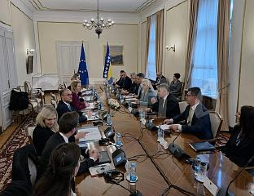 Калас: Опасно је угрожавање уставног поретка БиХ