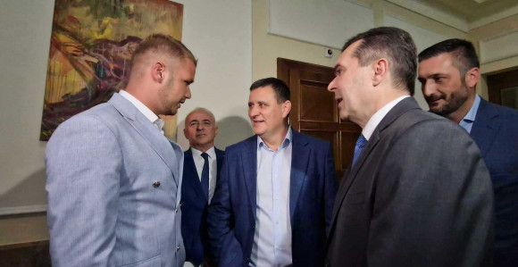 Za Stanivukovića poraz da ključ grada dobije Đajić