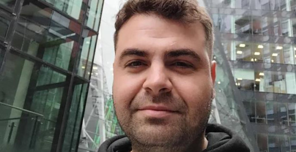 Погинуо репер у тешком удесу: Воз ударио у његов ауто
