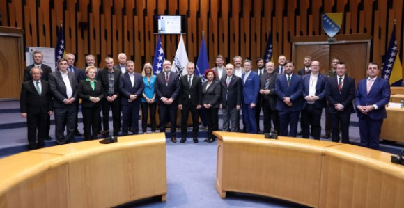 Otvoren i iskren dijalog sredstvo za rješavanje bh. krize