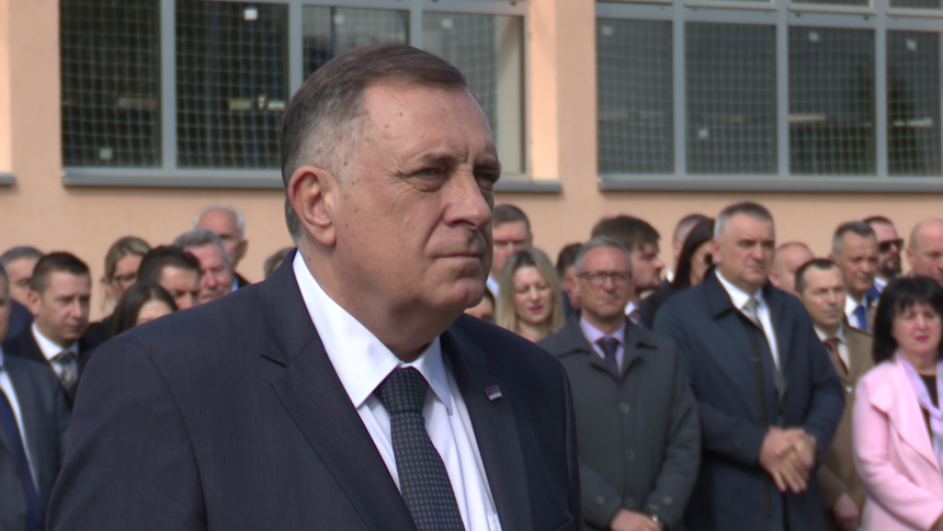 Dodik spreman da zamrzne sporne zakone u NSRS?!