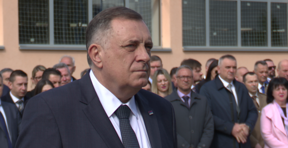 Dodik spreman da zamrzne sporne zakone u NSRS?!