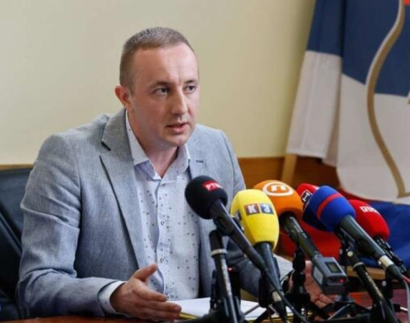 Mali miš Dodik se prvo zaigra pa moli da mu oproste