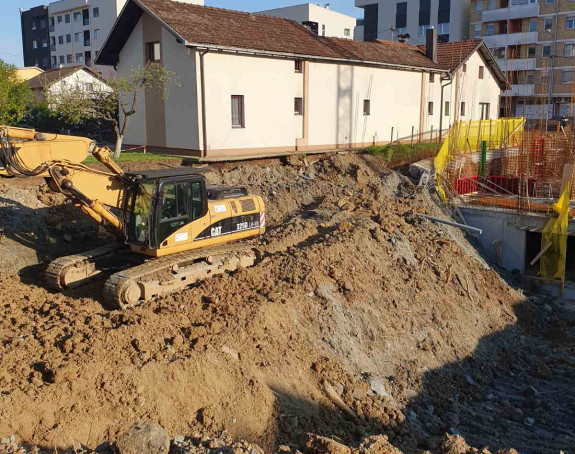 Zbog gradnje zgrade ugrožena kuća porodice Knežević