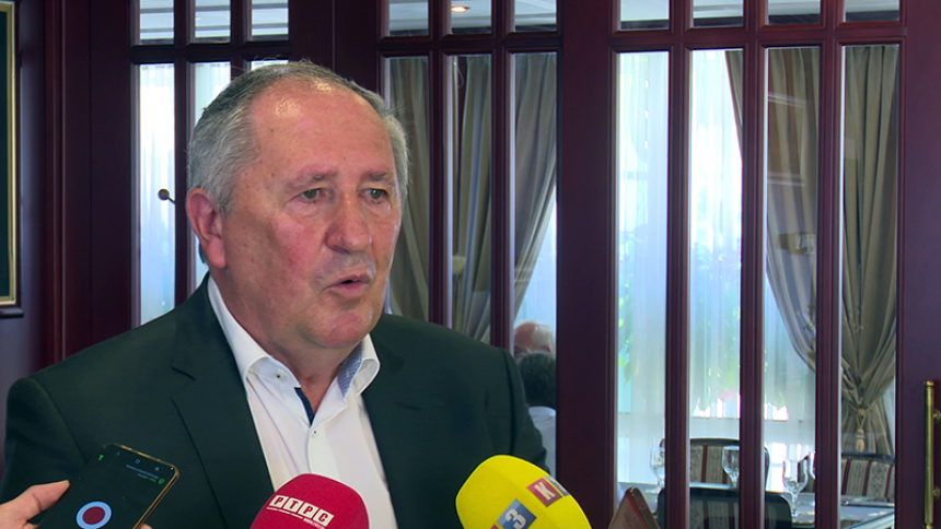Bivši premijer Srpske osnovao firmu za trgovinu dugovima