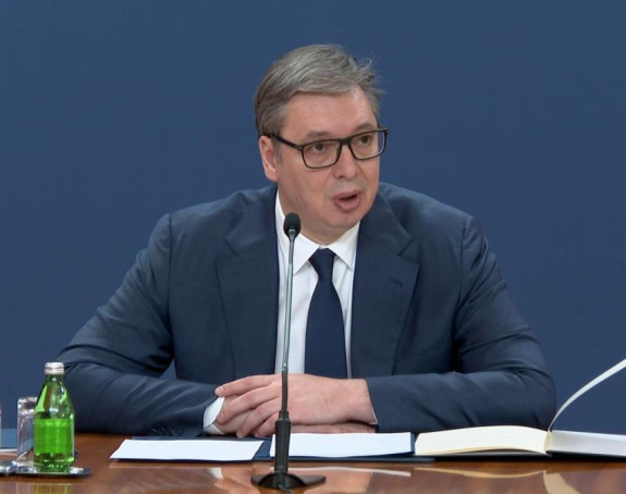 Vučić: Novoj vladi i premijeru Macutu mnogo uspjeha