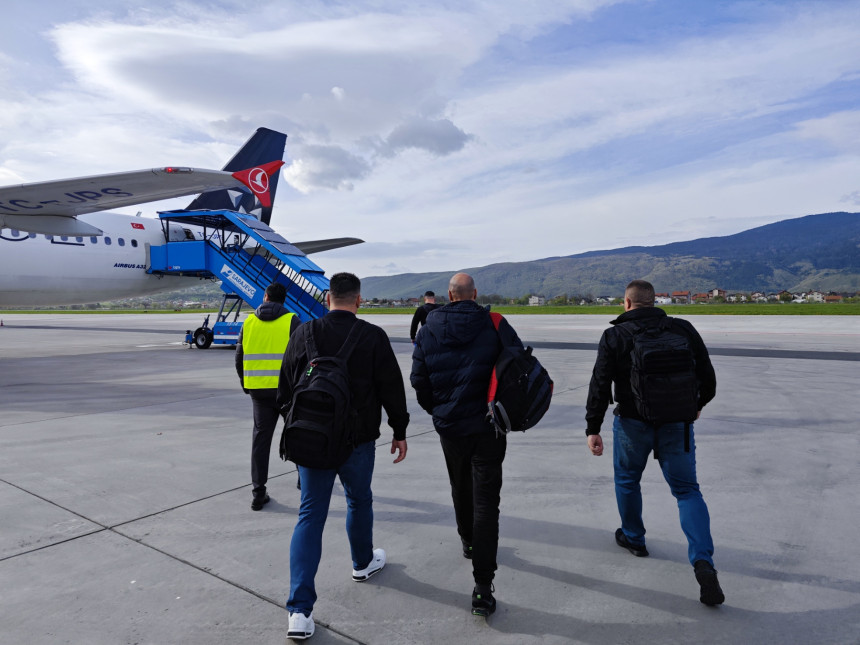 Prisilno udaljena jedna strana osoba sa teritorije BiH