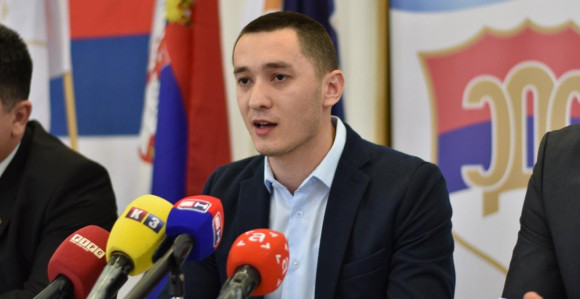 Bezobrazluk: Radnici bez plata, a "ŽRS" kupila nova vozila