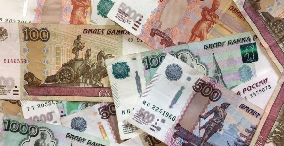 Rublja zbog pada dolara je najbrže rastuća valuta
