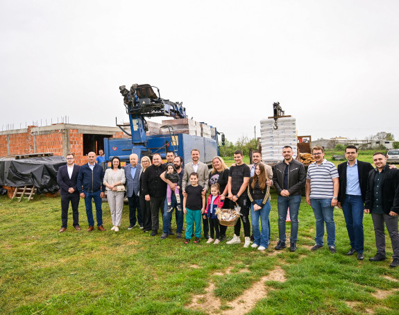 Stanivuković posjetio višečlanu porodicu Paljić iz Modriče