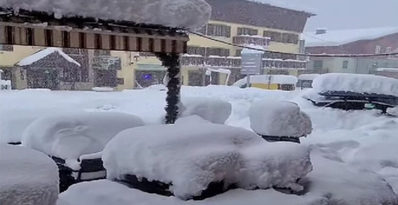 Veliko nevrijeme poharalo Alpe, tri osobe stradale