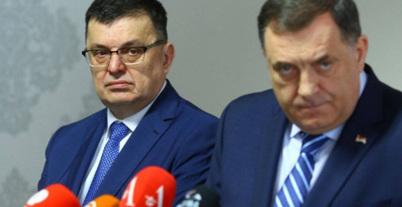 Tegeltija nije ispunio sve želje stranačkog šefa za zgradu UIO