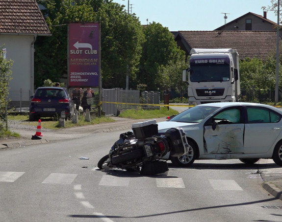 U sudaru motora i auta teško povrijeđen motociklista (31)