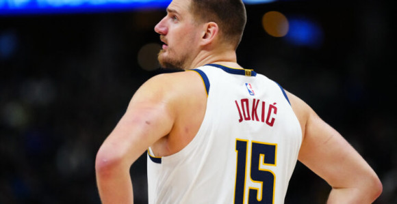 Јокић је себи у браду промрмљао: „Шта је ово, је*оте“