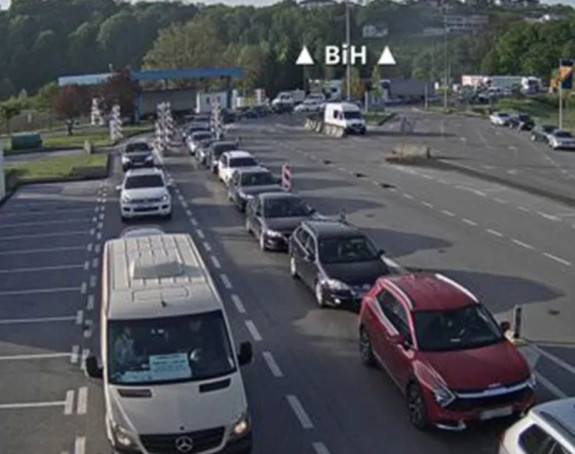 Nesmetano odvijanje saobraćaja, gužve na granici sa Hrvatskom