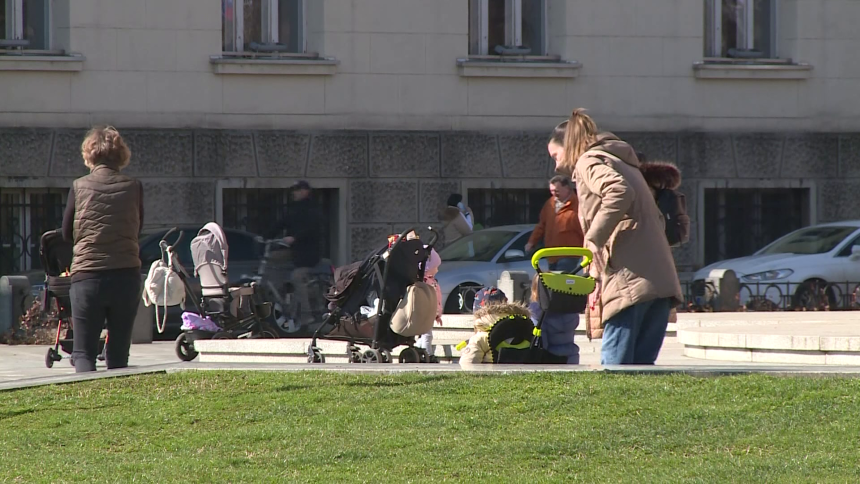 Roditelji traže više dana bolovanja za njegu djece