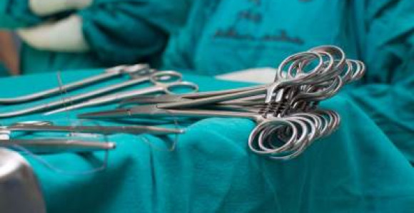 Zabranjen porođaj carskim rezom u privatnim klinikama