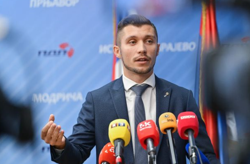 Власт у Српској затворила двије домаће банке, па би и стране?
