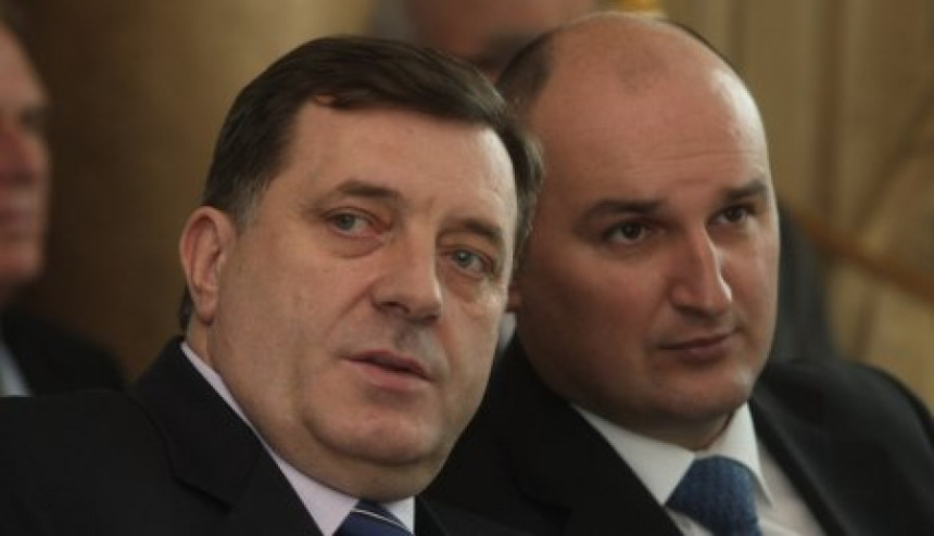Криминална шема у ГАС РЕС-у: Џомбићу 233.918 КМ за фризирање студије о преузимању Цомсара