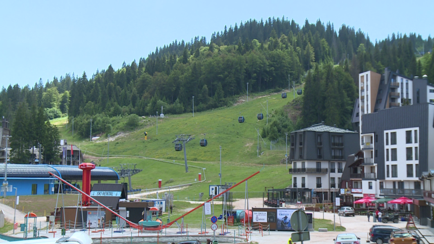 OC "Jahorina" do guše u dugovima - Kasne plate radnicima