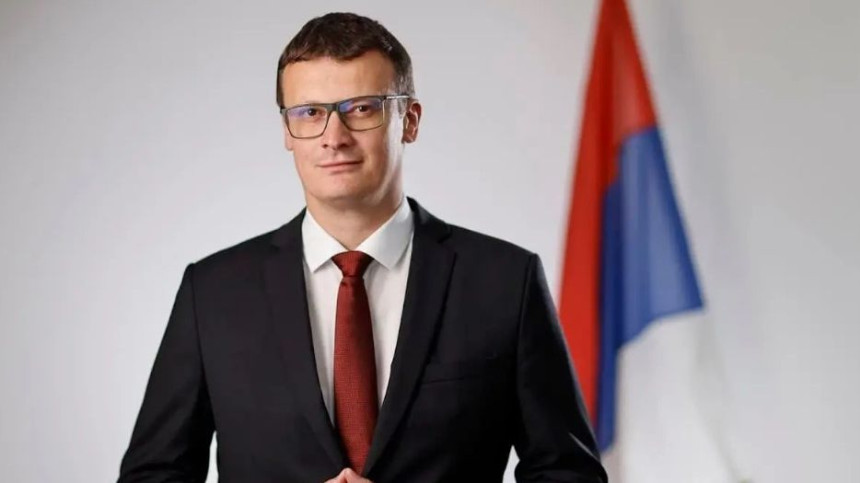 Da bi bio Srbin po mjeri SNSD-a, moraš biti lopov i kriminalac