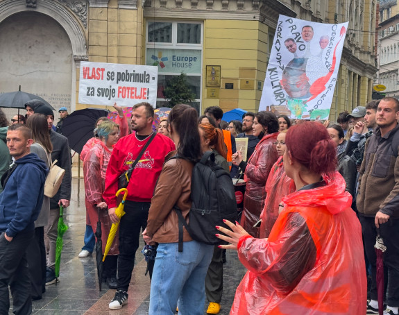 Optužuju vlast da je odgovorna za smrt 29 ljudi u poplavama