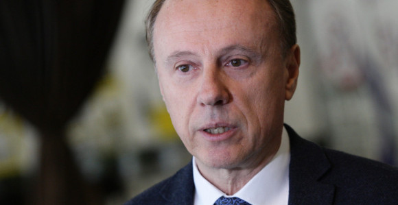 Rektor beogradskog univerziteta prihvatio Macutov poziv