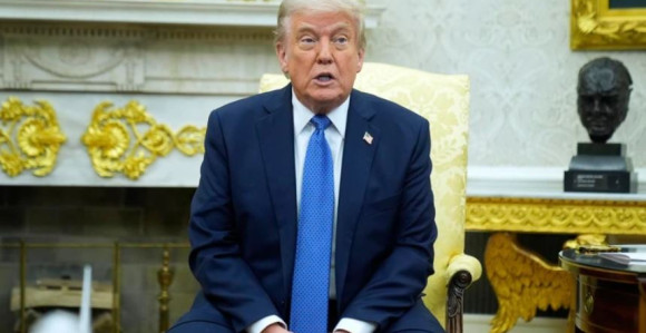 Tramp se našalio da bi trebalo da bude novi papa