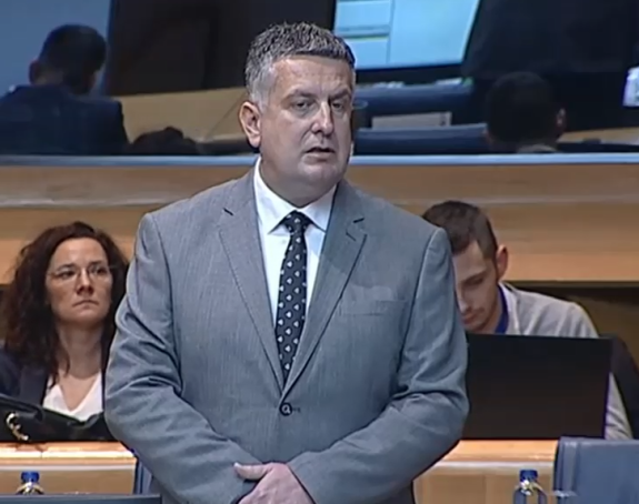 Да су званичници Српске добронамјерни према Српској поднијели би оставке